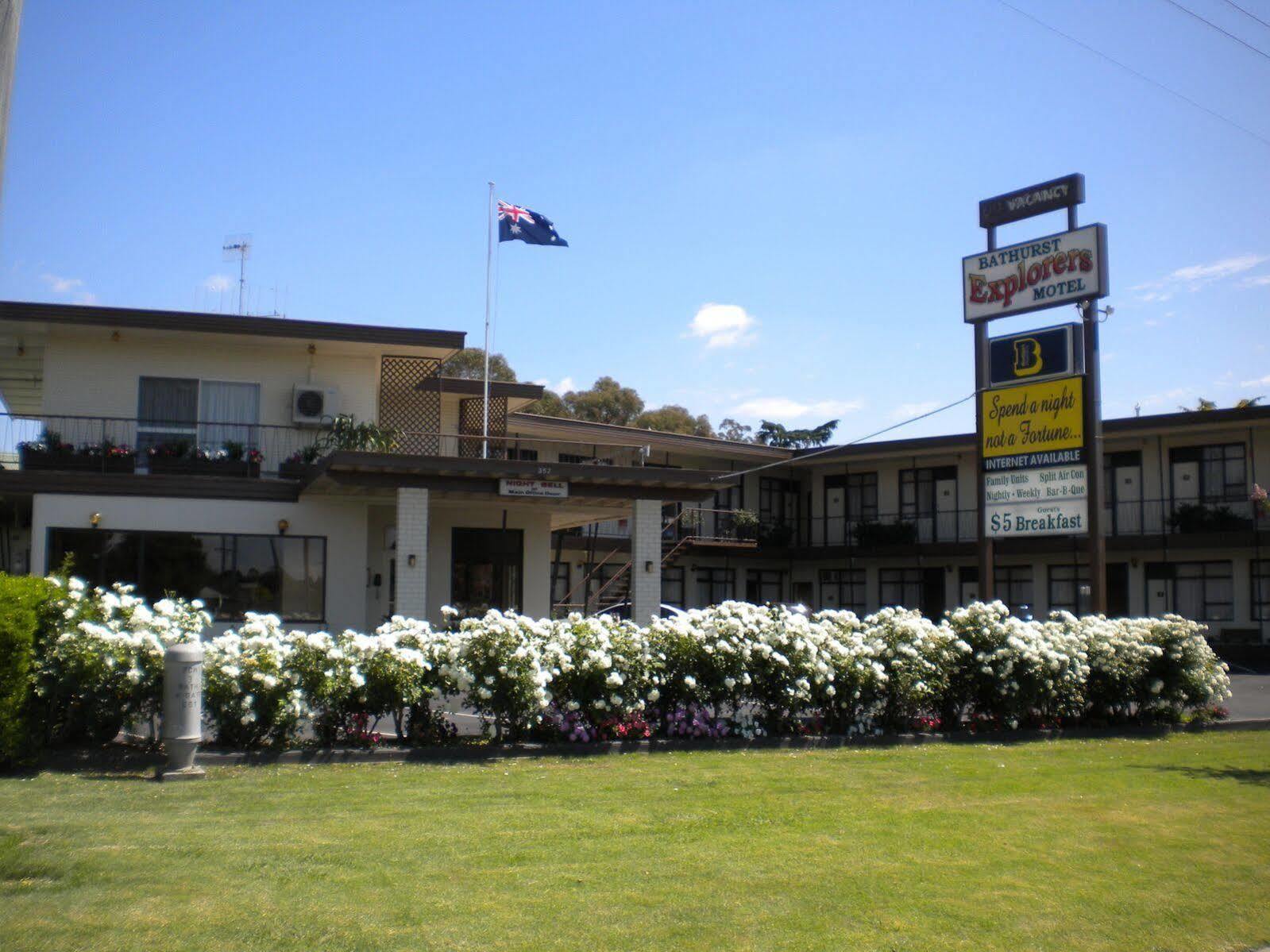 Bathurst Explorers Motel Exterior photo